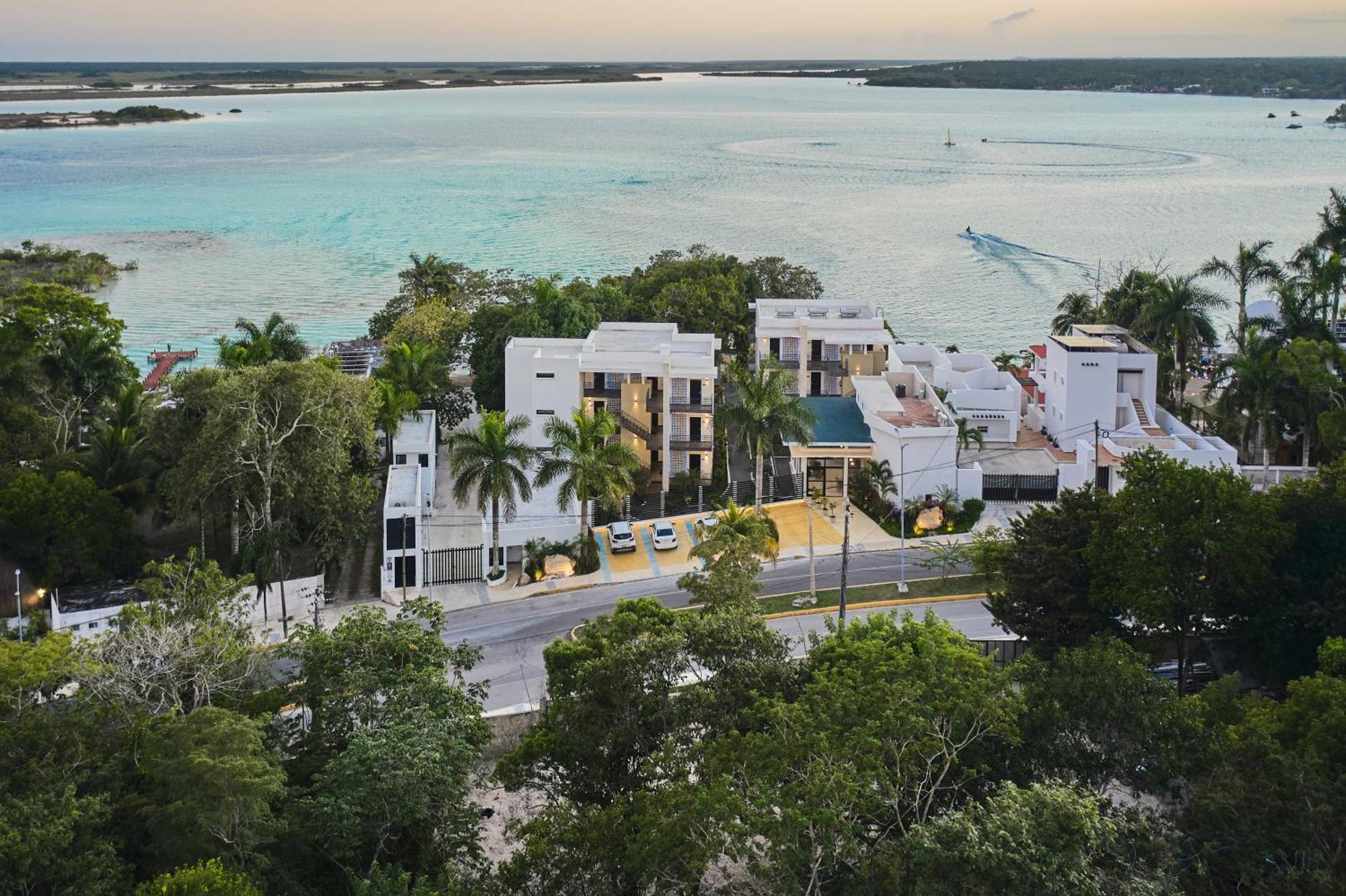 Cristalino Lagoon Front Hotel, Restaurant & Spa Bacalar Kültér fotó